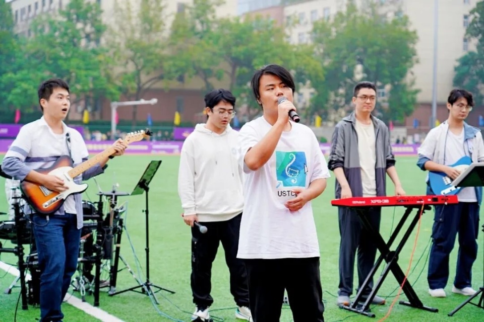 局势依旧焦, 日下午 局势依旧焦, 日下午