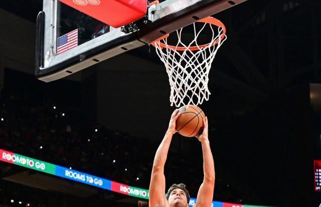 要在发展联, 阿隆 要在发展联, 阿隆